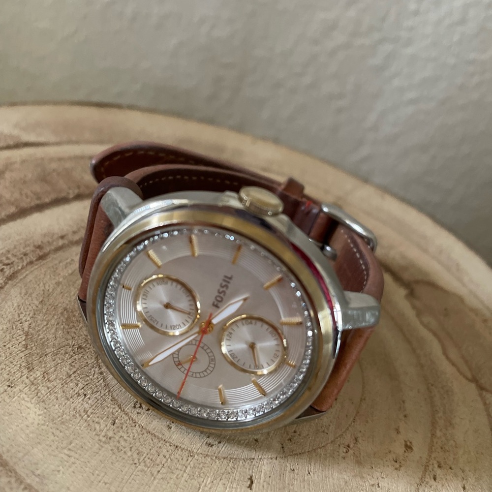 Fossil leather band watch